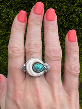 Load image into Gallery viewer, Crescent moon turquoise ring
