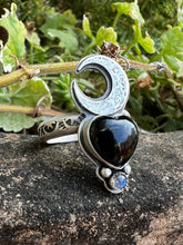 Load image into Gallery viewer, Luna love ring
