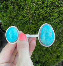 Load image into Gallery viewer, Turquoise open front statement cuff
