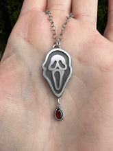 Load image into Gallery viewer, Ghost face scream necklace
