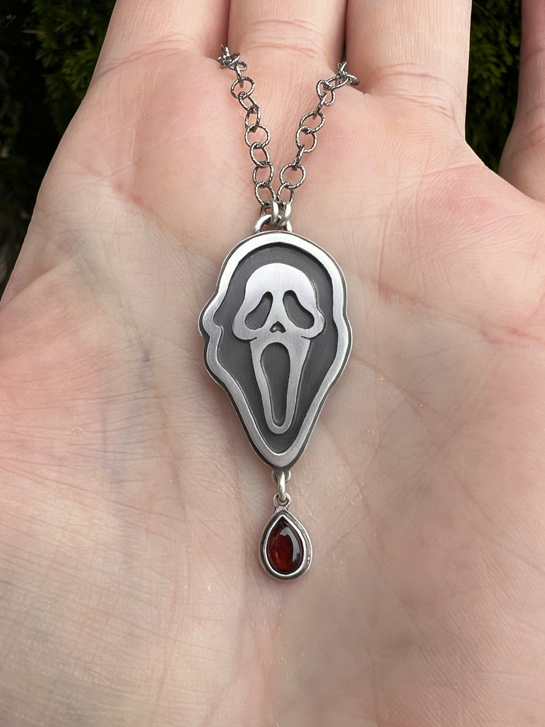 Ghost face scream necklace