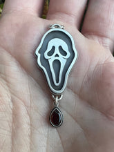 Load image into Gallery viewer, Ghost face Scream mask necklace
