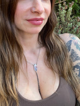 Load image into Gallery viewer, Dendritic Agate Lariat necklace
