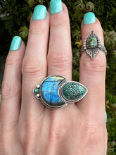 Load image into Gallery viewer, Labradorite and Turquoise statement ring

