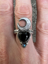 Load image into Gallery viewer, Luna love ring
