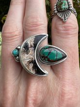 Load image into Gallery viewer, Fossilized palm wood Turquoise statement ring
